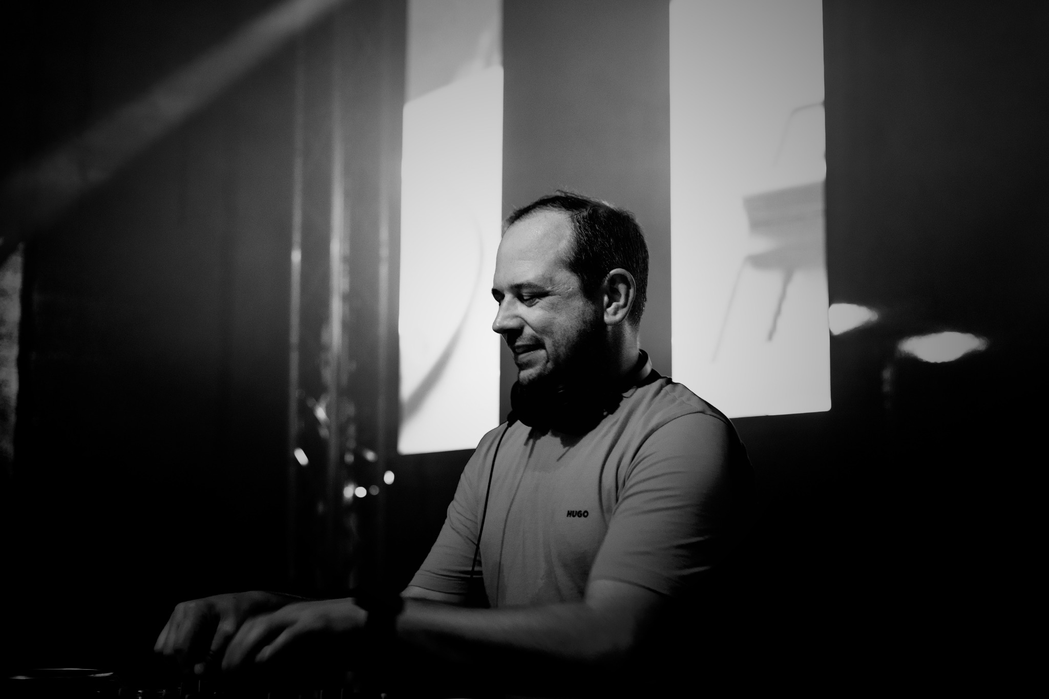 Dave Curtis am DJ-Pult